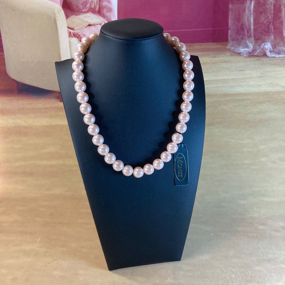 Monet Pastel Pink Acrylic Pearl Strand Necklace w/Gold Tone Clasp NWT Y2K